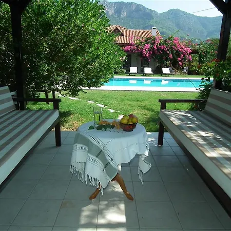 Nazli - 3 Bedroom With Private Pool Dalyan